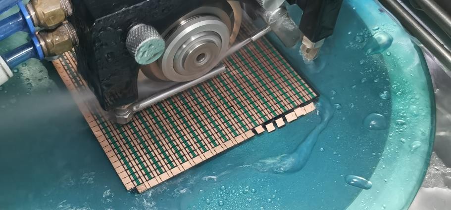 精密劃片機(jī)操作以及注意事項